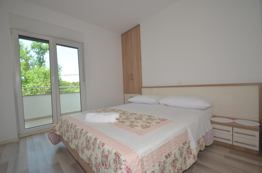 Apartment Anica Kuk Starigrad Paklenica Δωμάτιο φωτογραφία