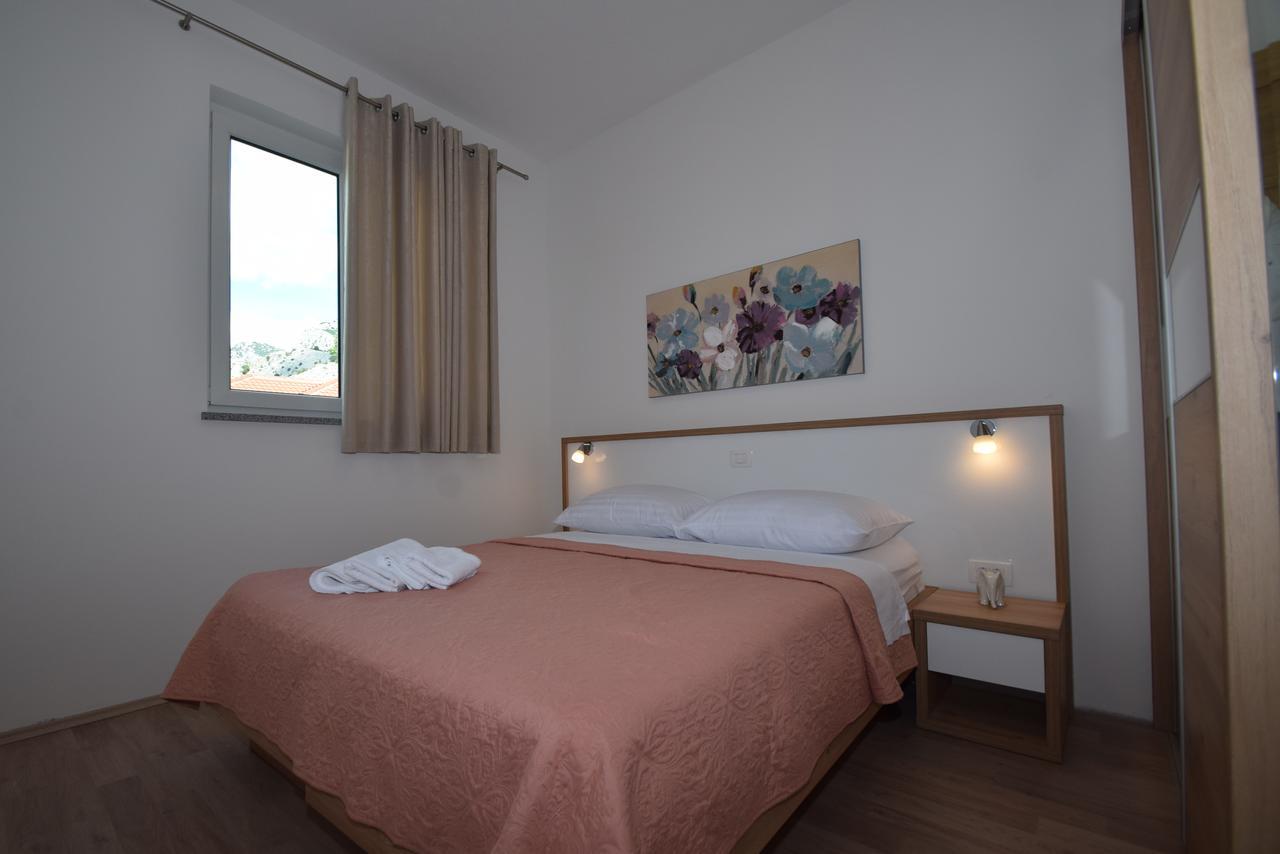 Apartment Anica Kuk Starigrad Paklenica Εξωτερικό φωτογραφία