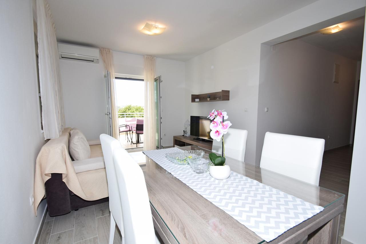 Apartment Anica Kuk Starigrad Paklenica Εξωτερικό φωτογραφία