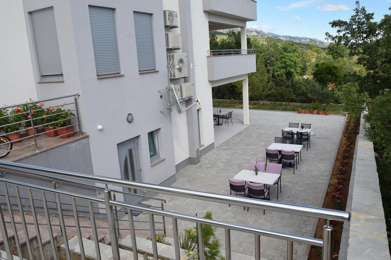 Apartment Anica Kuk Starigrad Paklenica Εξωτερικό φωτογραφία