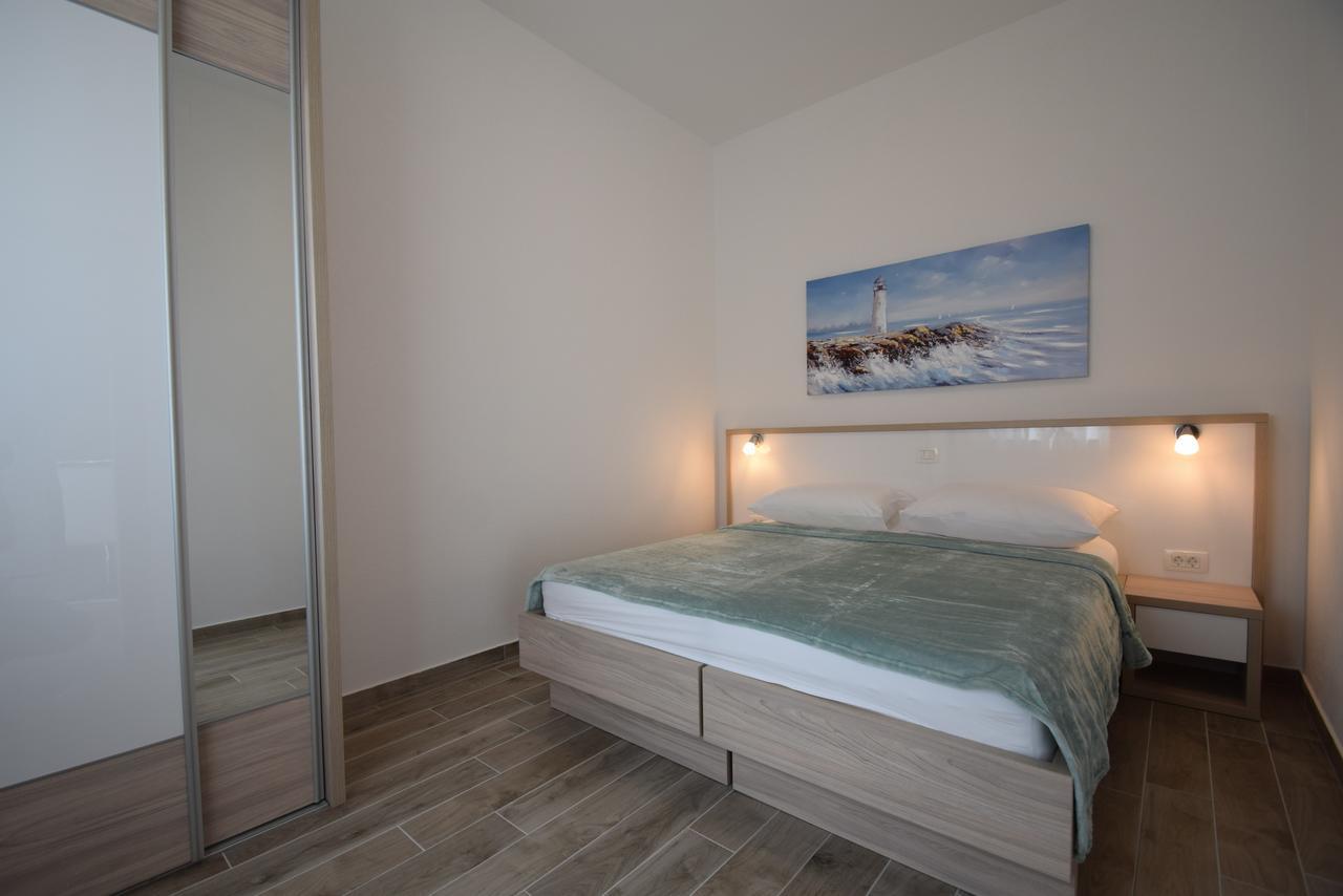 Apartment Anica Kuk Starigrad Paklenica Εξωτερικό φωτογραφία
