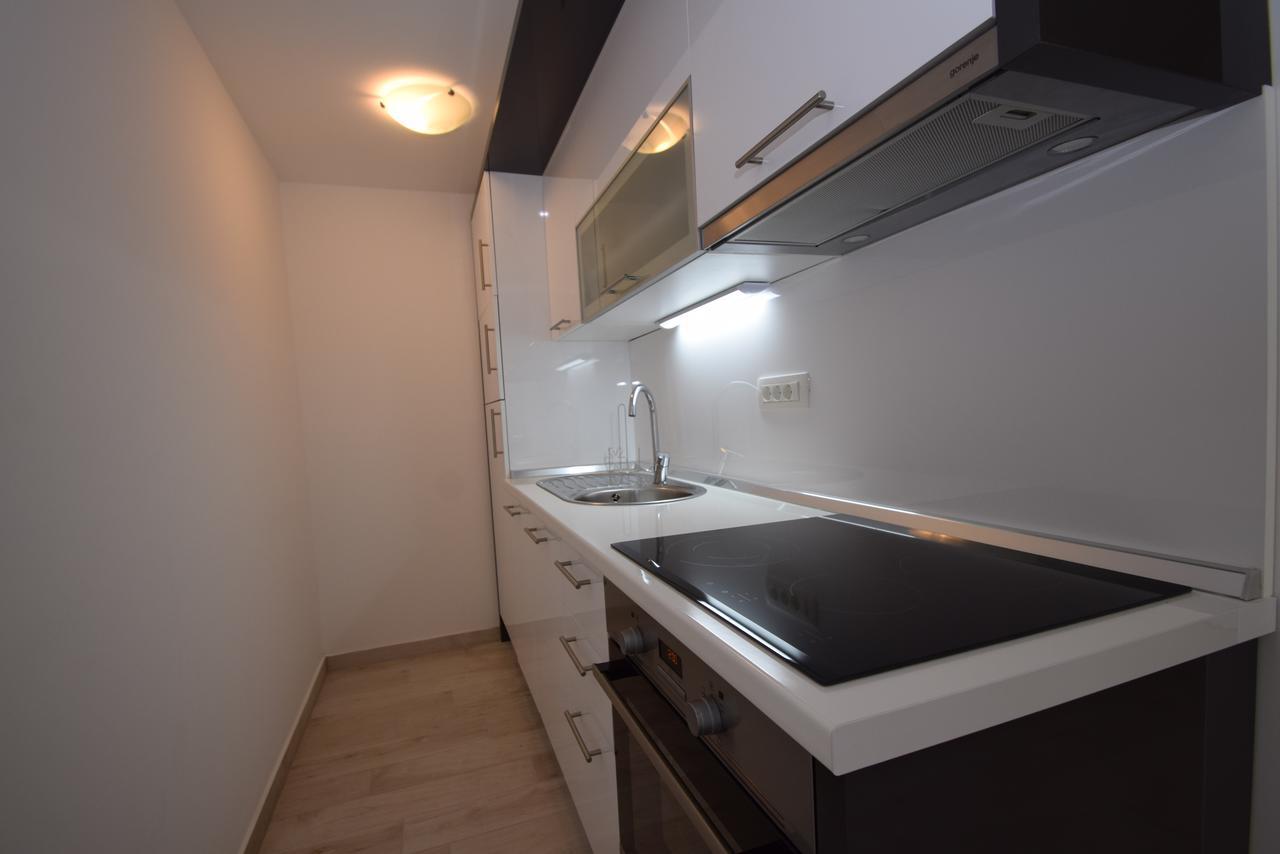 Apartment Anica Kuk Starigrad Paklenica Εξωτερικό φωτογραφία