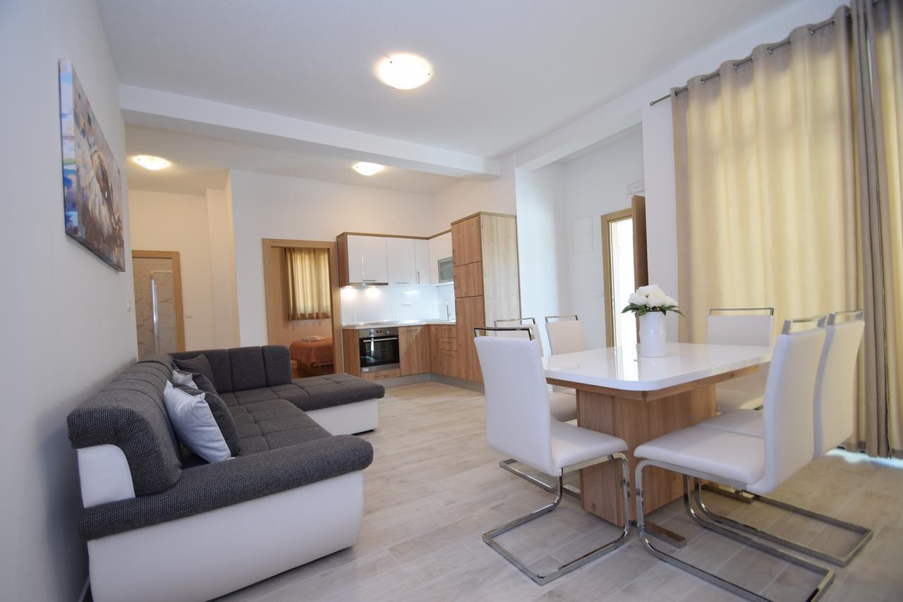 Apartment Anica Kuk Starigrad Paklenica Εξωτερικό φωτογραφία