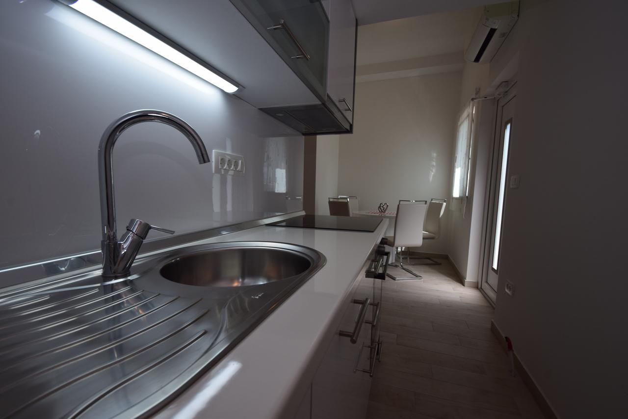Apartment Anica Kuk Starigrad Paklenica Εξωτερικό φωτογραφία