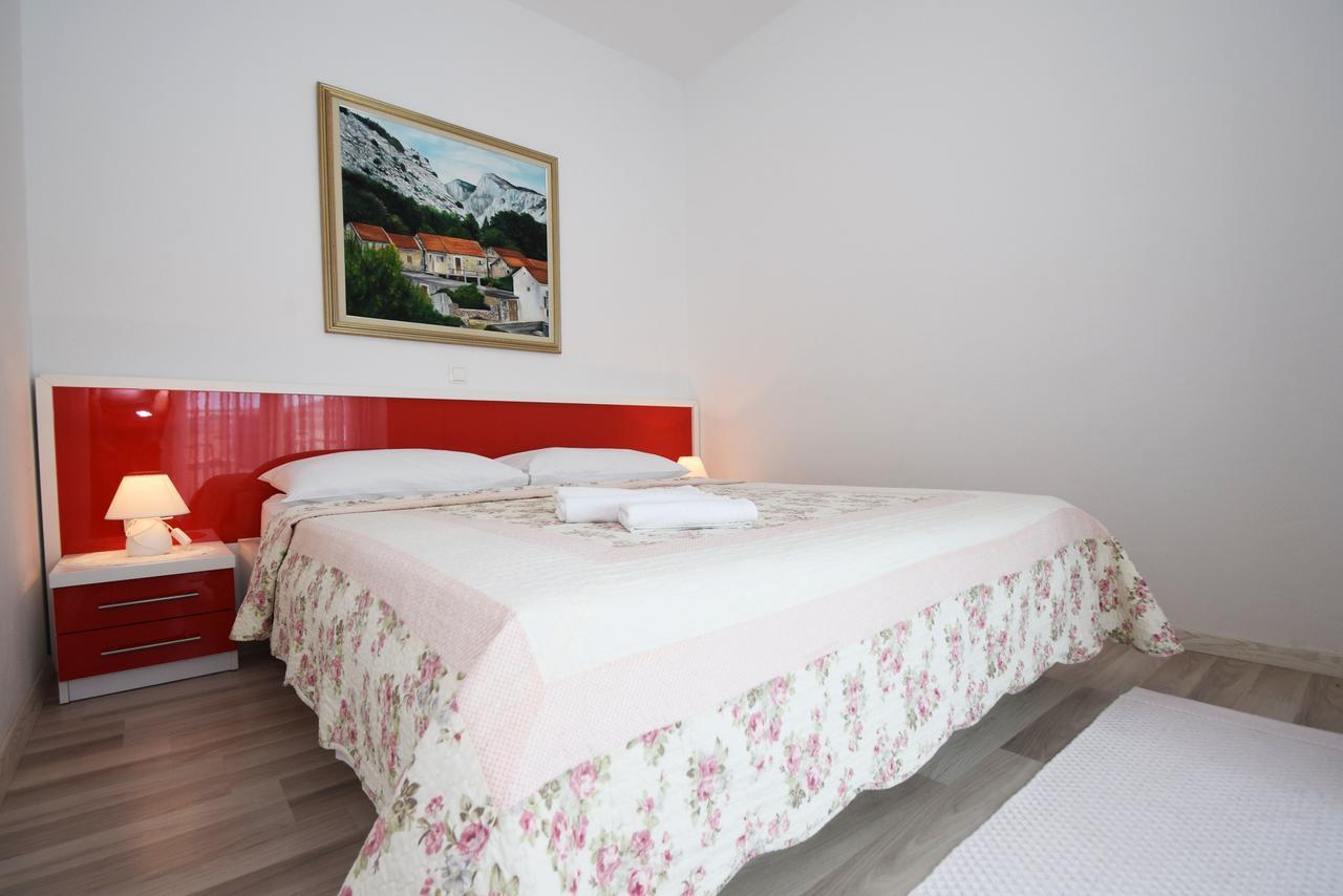 Apartment Anica Kuk Starigrad Paklenica Εξωτερικό φωτογραφία